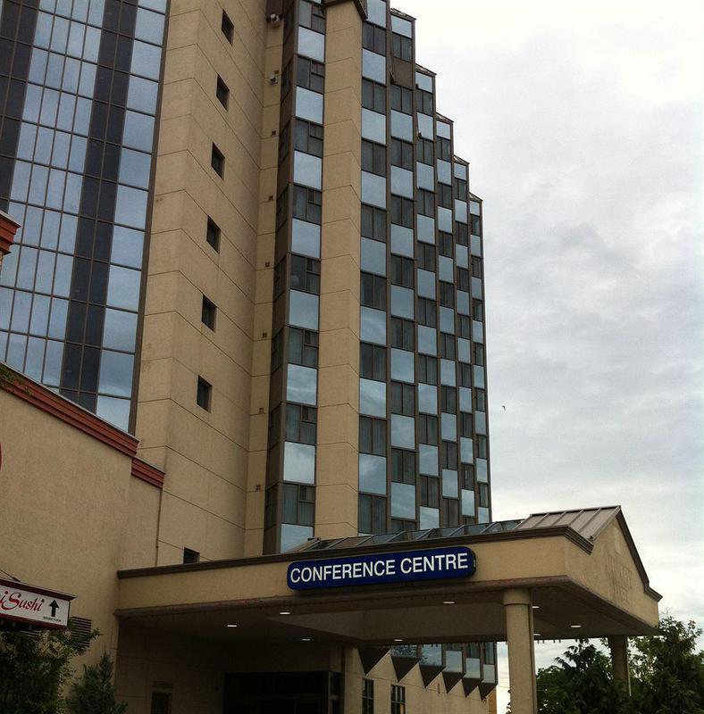 Niagara Plaza Hotel By Fairbridge Exterior foto